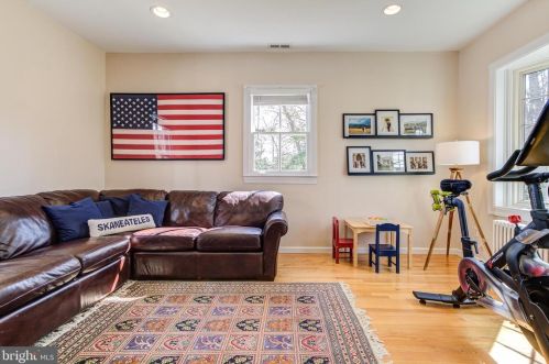 7509 Jackson Ave, Silver Spring MD 20912-5707 exterior