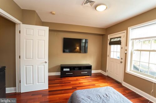 875 Lawrence St, Philadelphia PA 19120-4126 exterior