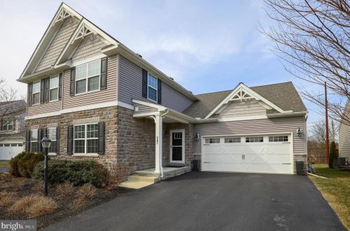 487 Prescot St, Lancaster, PA 17601-5086