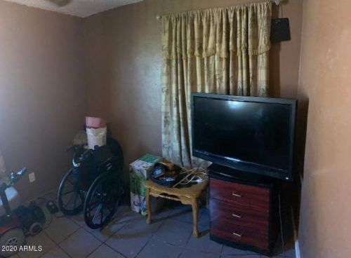 7223 25 Dr, Phoenix AZ 85029-1402 exterior