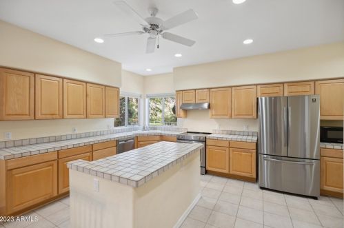 10401 Central Ave, Phoenix AZ 85020-1053 exterior