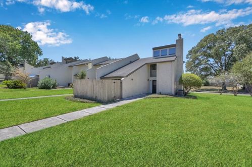 12351 Glenview Dr, Montgomery TX  77356-8957 exterior