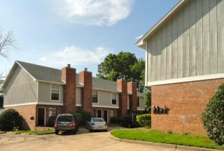 520 Lorenz Blvd, Jackson MS  39216-3936 exterior