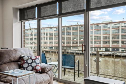 210 Water St, Milwaukee, WI 53204-4306