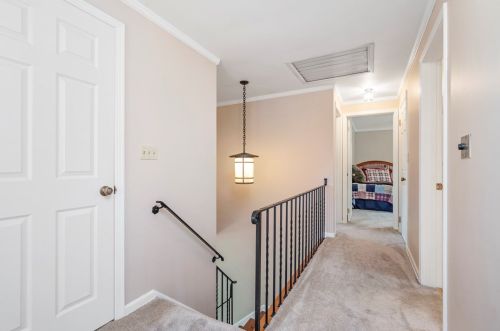 181 Penhurst Dr, Pittsburgh PA 15235-5318 exterior