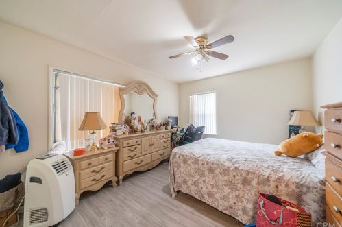 13633 Carpintero Ave, Bellflower CA 90706-2720 exterior