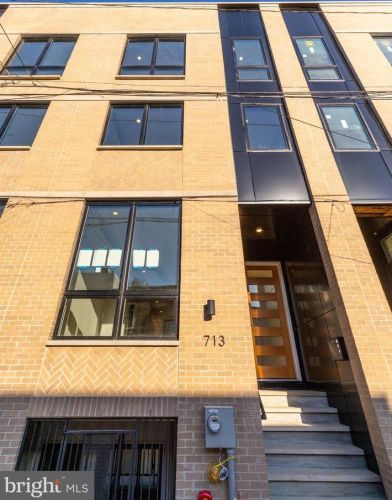 717 Colorado St, Philadelphia, PA 19146-1933