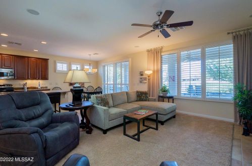 1094 Night Heron Dr, Green Valley AZ 85614-6016 exterior