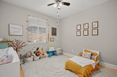 8119 Frst Hts Ln, Austin TX 78749-3506 exterior