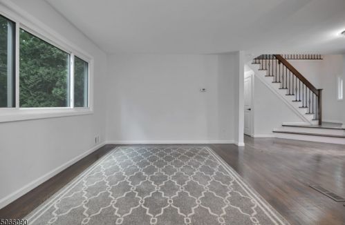 40 Camden Pl, West Milford Lakes NJ  07480-1106 exterior