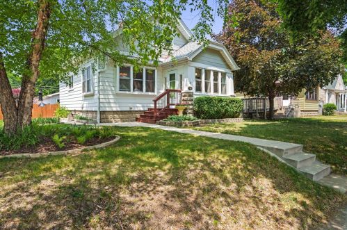 2913 34th St, Milwaukee, WI 53215-3549