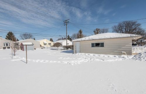 5640 Allerton Ave, Milwaukee WI 53221-2155 exterior