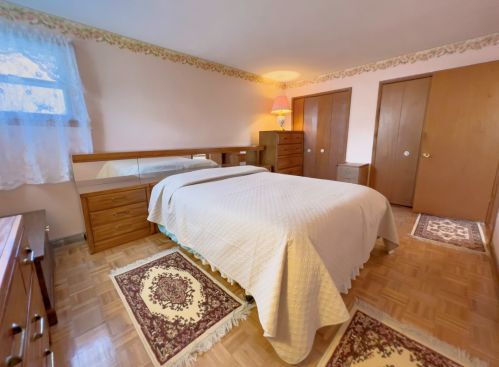 10733 Nordica Ave, Worth IL 60482-1442 exterior