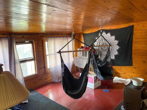 118 Ruddiman Dr, Meskegon MI 49445-3031 exterior