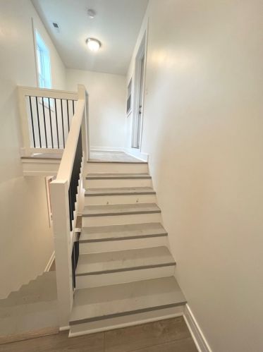 5433 Damen Ave, Chicago IL 60609-5647 exterior