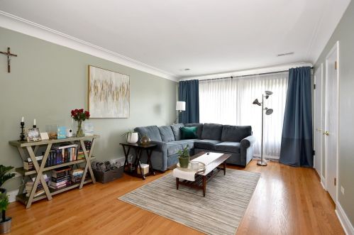 4536 Nottingham Ave, Chicago IL 60656-3825 exterior