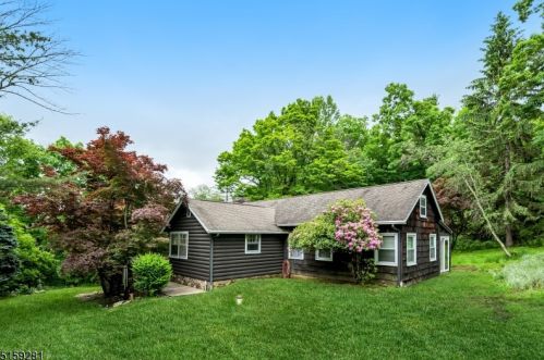 39 Jacobs Rd, Rockaway NJ 07866-4604 exterior