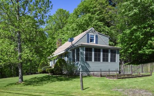 183 Main St, Plaistow, NH 03865-3024