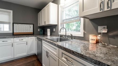 85 Cedar St, Springfield, MA 01105-1444