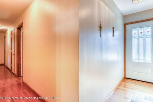 26 Laurelton Ave, Jackson Twp NJ  08527-2437 exterior