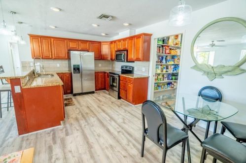 22 Constitution Dr, Naples FL 34112-7310 exterior