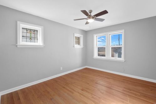 4587 Wabash Ave, Saint Louis MO 63109-1967 exterior