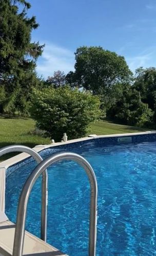 738 Camp Hollow Rd, Pittsburgh PA 15122-3300 exterior