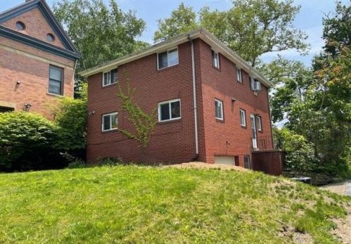 12 Alice St, Pittsburgh PA 15210-3303 exterior