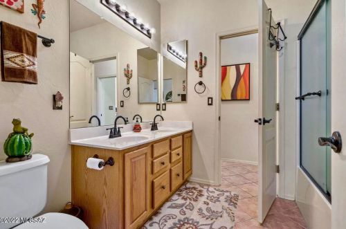 13668 Balancing Rock Dr, Tucson AZ 85755-5709 exterior