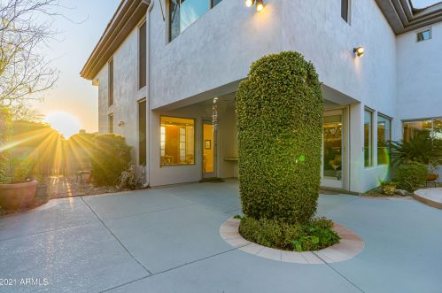 6413 31st St, Phoenix AZ 85008-1127 exterior