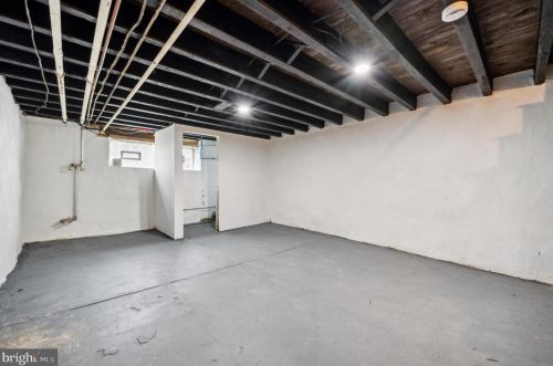 6937 19 St, Philadelphia PA 19146-2936 exterior