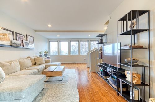 3206 Mary St, Pittsburgh PA  15203-2557 exterior