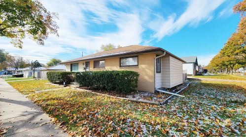 6927 64th St, Milwaukee, WI 53223-5467