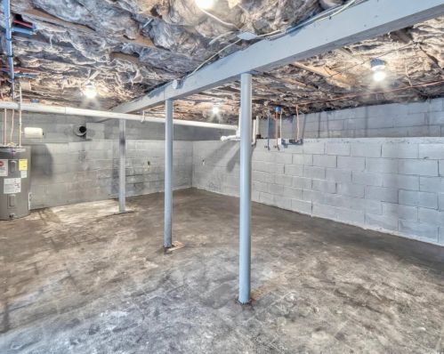 37 9 Ave, Huntington Station NY 11746-2219 exterior