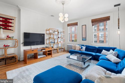 526 Girard Ave, Philadelphia PA 19130-1617 exterior