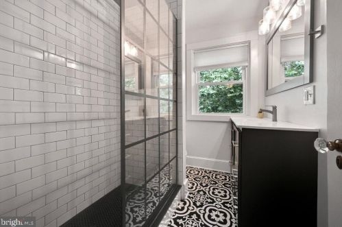 1023 Clay St, Lancaster PA 17603-2609 exterior