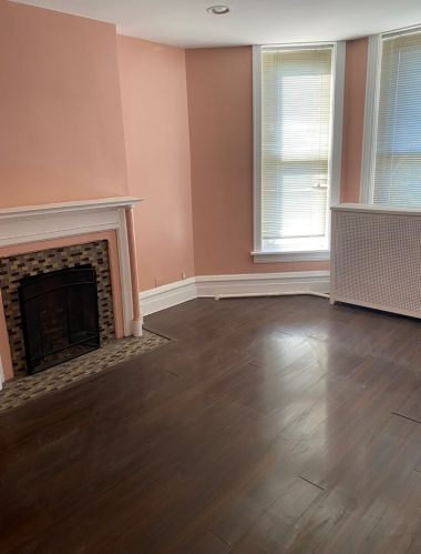 6805 Champlain Ave, Chicago IL 60637-4114 exterior