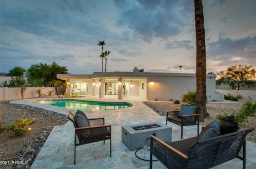 9919 47th Pl, Phoenix AZ  85028-4242 exterior