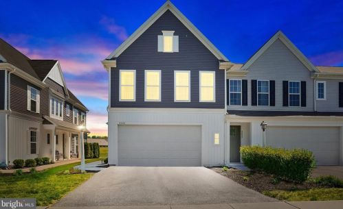 2222 Red Fox Dr, Hummelstown PA 17036 exterior