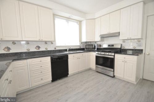 6317 Alderman Dr, Alexandria VA 22315-3731 exterior