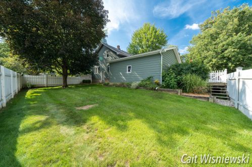 1032 Parkhurst Ave, Grand Rapids MI 49504-3989 exterior