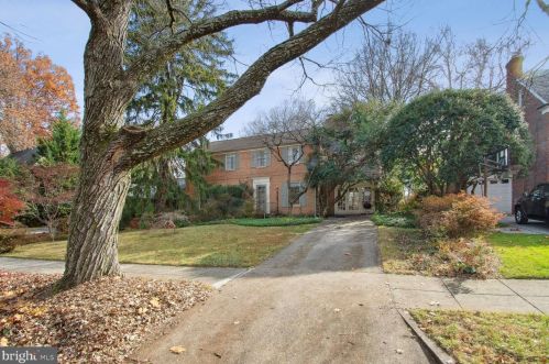 6243 29th St, Washington, DC 20015-1558