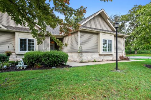 5353 Butterfield Way, Milwaukee WI  53221-3249 exterior