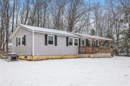 2 Deer Run Rd, Concord, NH 03304-5011