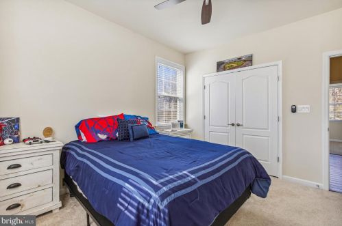 3570 Huntley Manor Ln, Alexandria VA  22306-5111 exterior