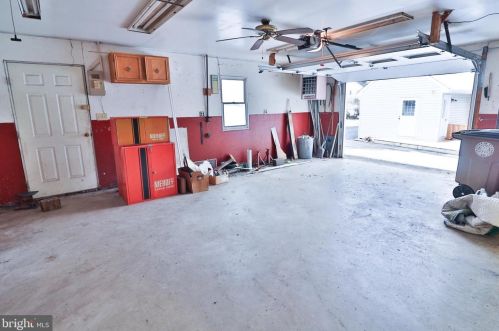 1201 Clagett Dr, Rockville MD 20851-2116 exterior