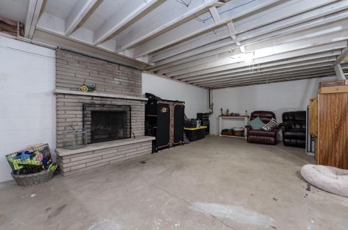 8523 Westnedge Ave, Kalamazoo MI  49002-6227 exterior