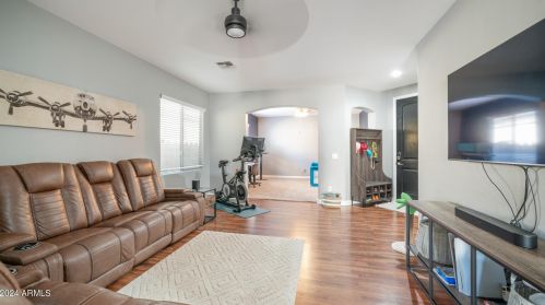 2286 Redwood Ct, Chandler AZ 85286-2800 exterior