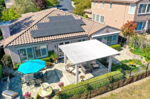 4054 Borders Dr, Folsom CA 95762-5415 exterior