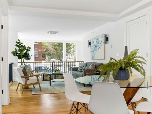 71 Winchester St, Brookline, MA 02446-2755